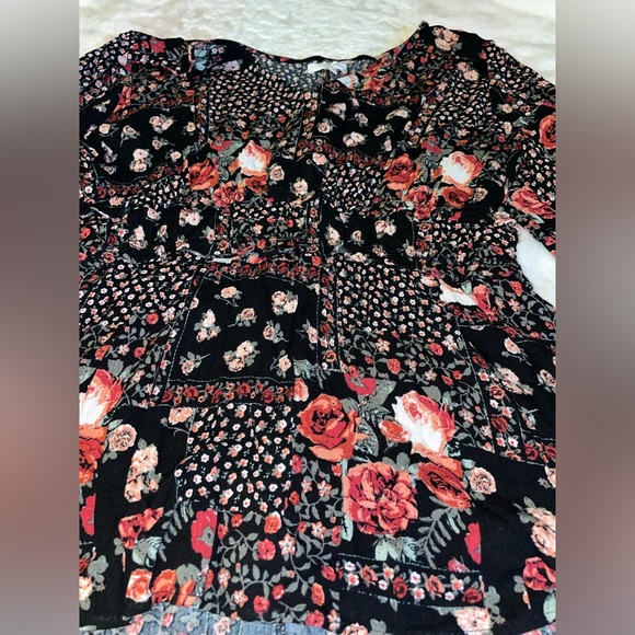 Floral blouse Maurice’s - Picture 3 of 5